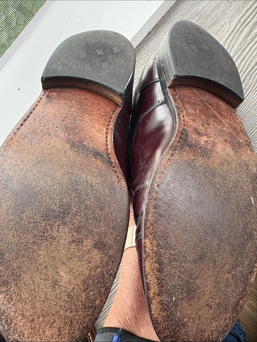 Bostonian Men’s Burgundy Leather Cap-Toe Oxfords